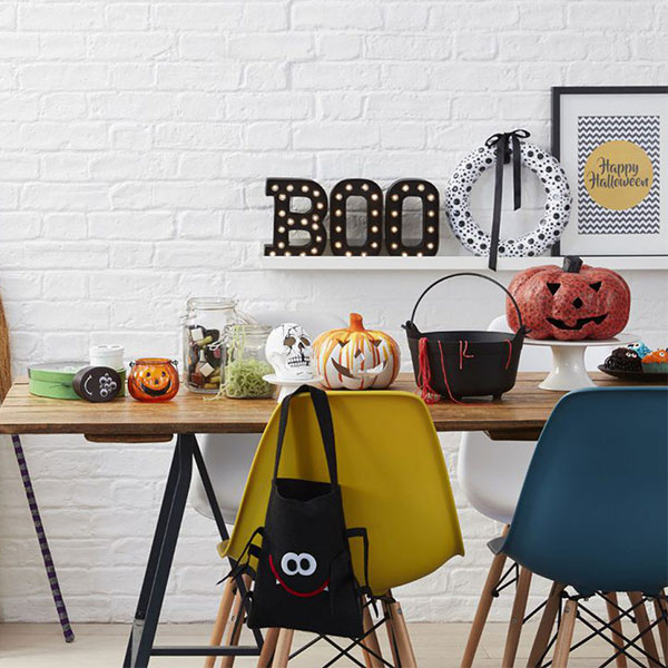Những món đồ nội thất trang trí Halloween