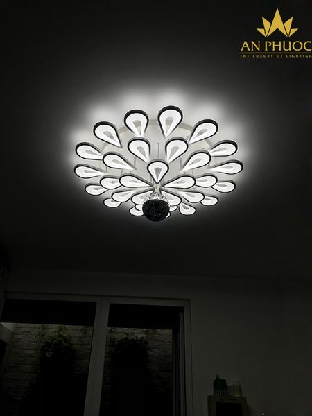 Đèn mâm LED cho phòng khách hiện đại