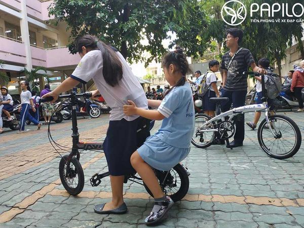 Một số lưu &yacute; khi mua xe đạp trẻ em gấp gọn