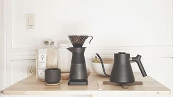 Pour Over - Người Anh Chuẩn Mực Của Nhà 