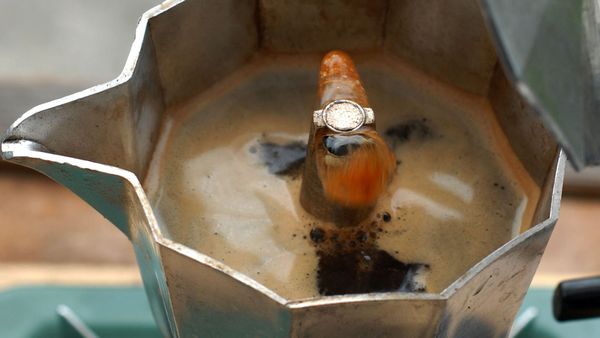 Ấm Moka và Câu Chuyện Chinh Phục Hội Yêu Cà Phê Thế Giới