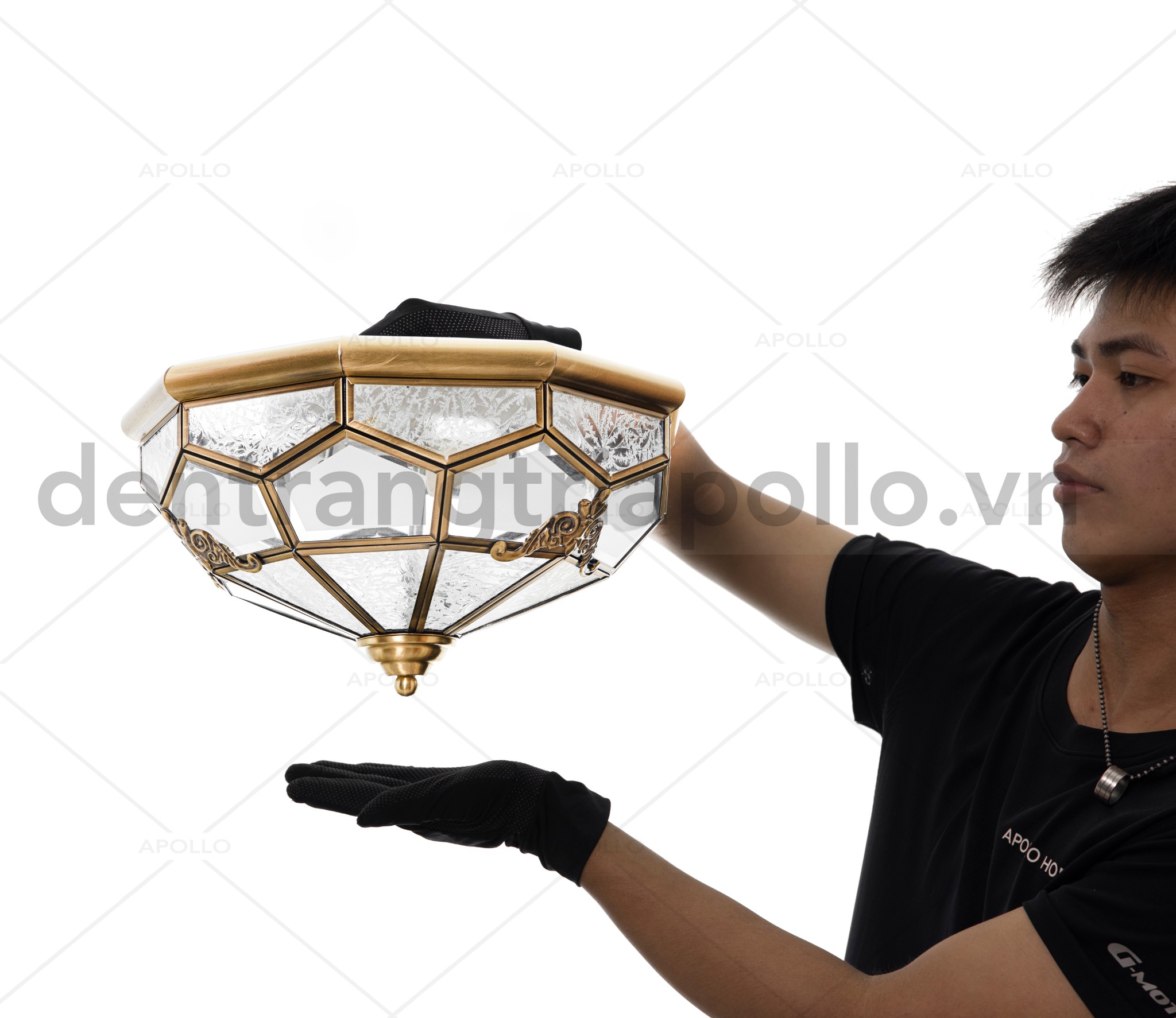 đèn áp trần cổ điển