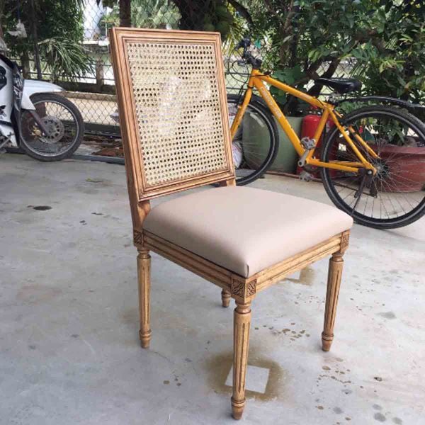ghế phong cách Louis XVI phòng khách