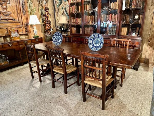 Bàn ăn cổ điển cao cấp hình chữ nhật