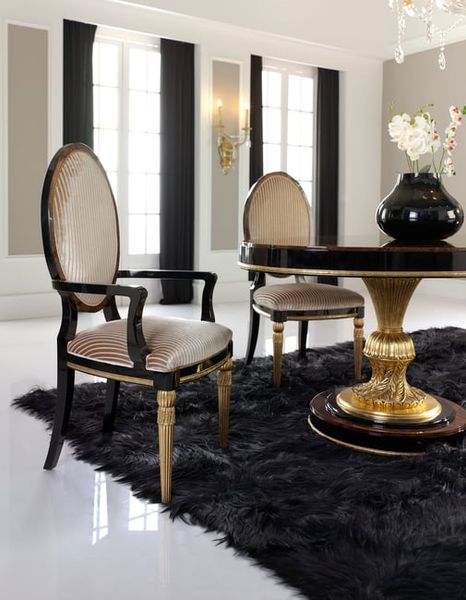 Ghế ăn cổ điển có tay Le Marais