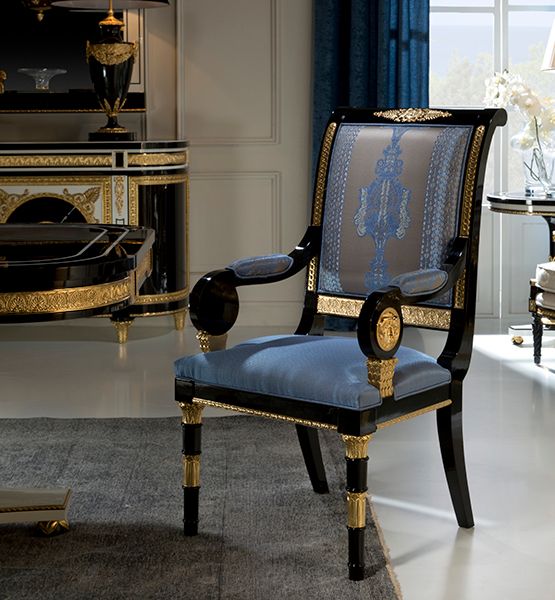 Ghế ăn cổ điển cso tay Wellington (Mariner)