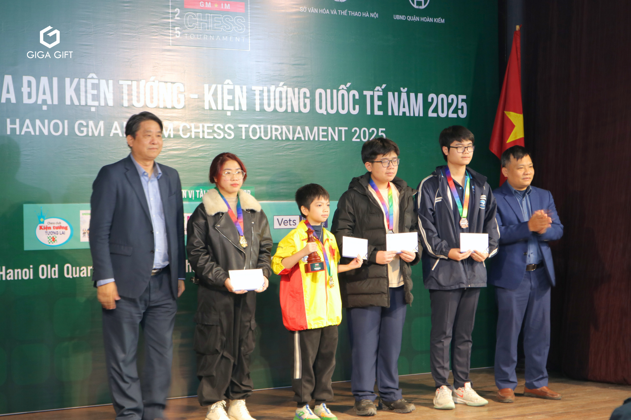 giga-gift-be-mac-giai-co-vua-dai-kien-tuong-kien-tuong-quoc-te-2025_1