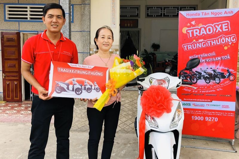 tong-hop-tip-chinh-phuc-khach-hang-bang-qua-tang-khuyen-mai_2
