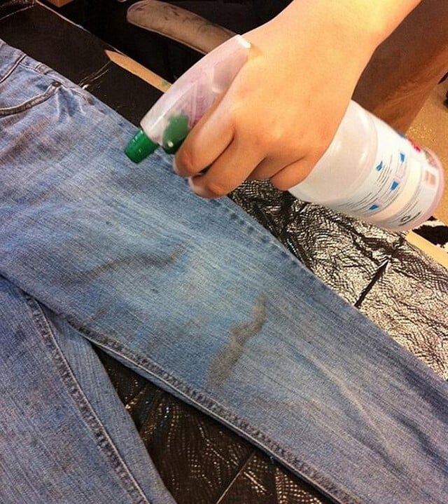 Cách làm giãn quần jean