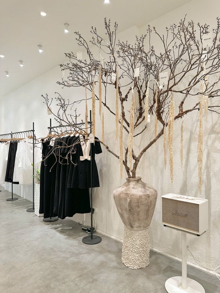 NOW IN STORE I TOUCH OF LIGHT RESORT'25 by WHITE ANT