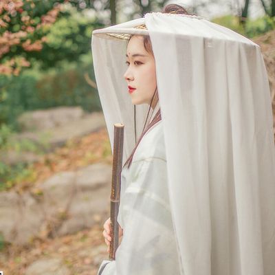 Mũ che mặt cổ trang