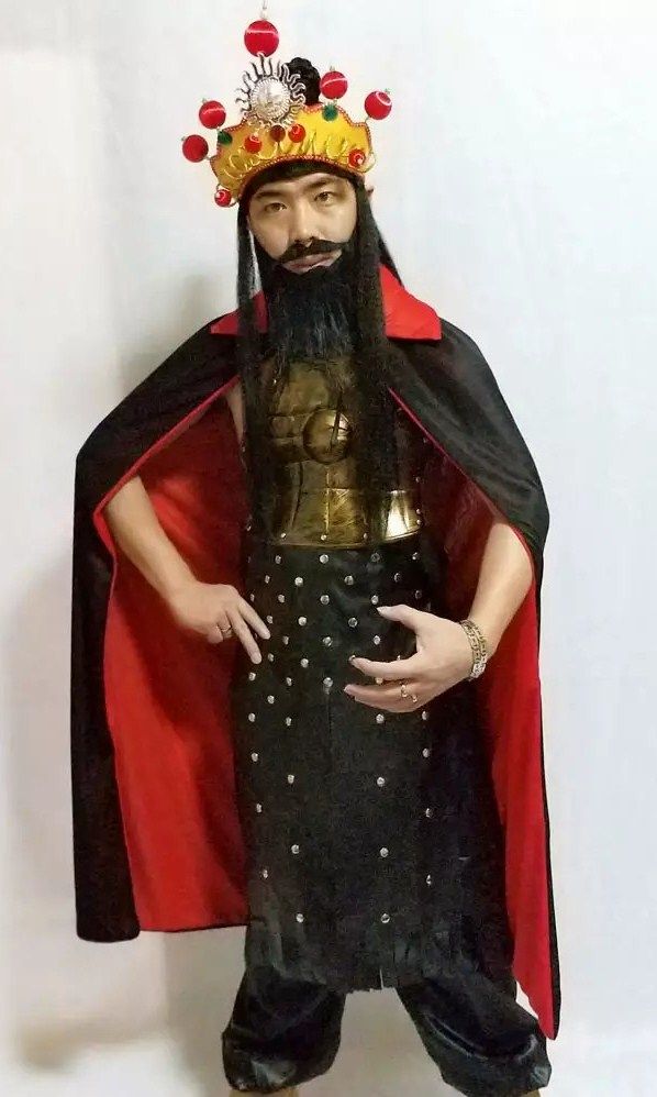 Trang Phục Lý Thiên Vương