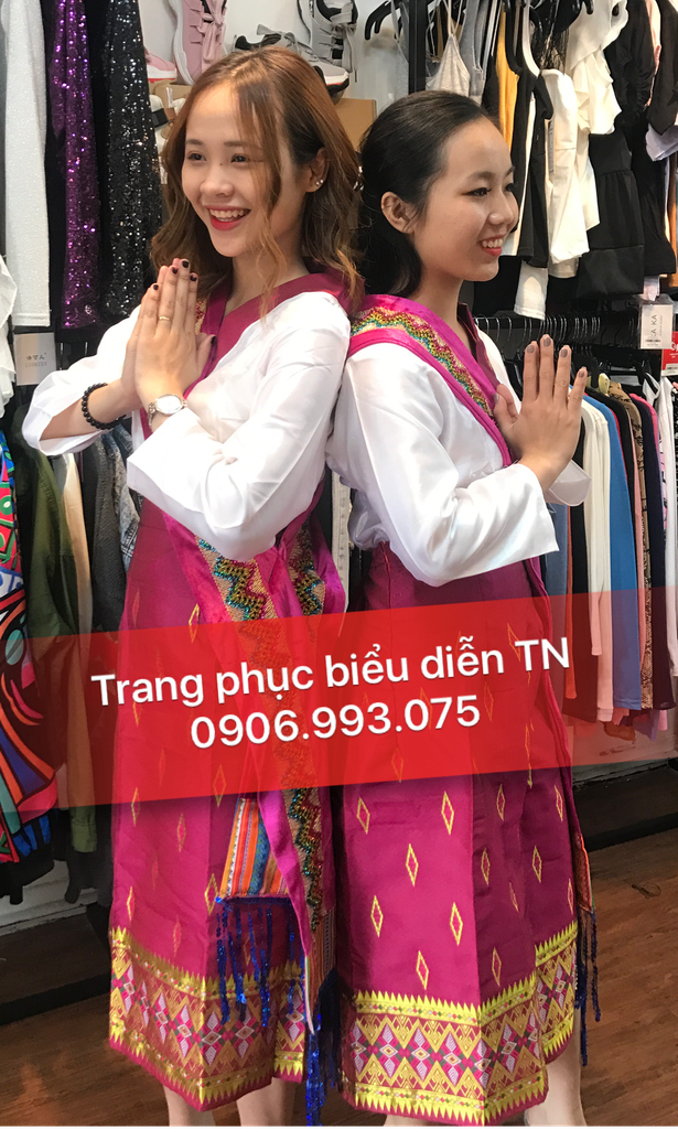 Trang phục Lào nữ