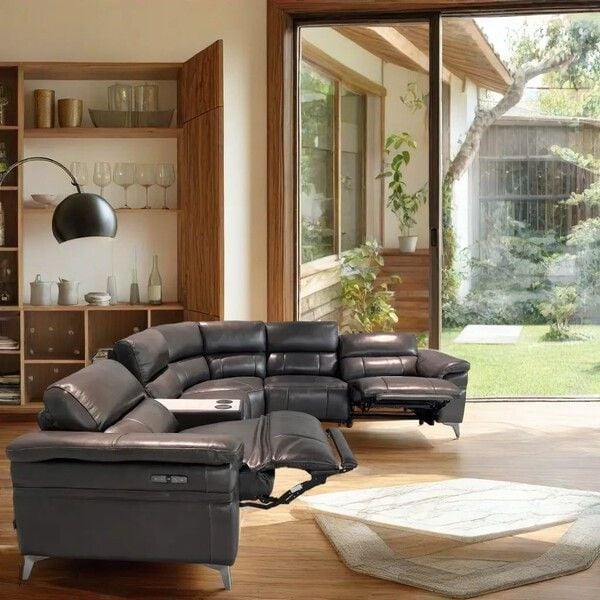 Sofa được thiết kế với đa dạng diện tích, điều khiển điện, kèm bàn trà phù hợp với mọi yêu cầu về không gian