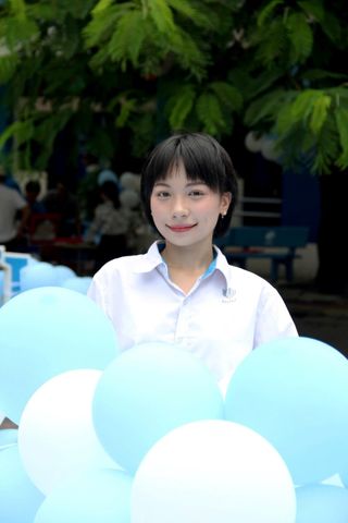 Gương mặt sinh viên tiêu biểu KHOA NGOẠI NGỮ Nguyễn Thị Huyền Nhung: “Trao cơ hội – Gửi niềm tin”