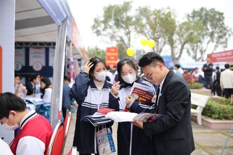 Công bố kế hoạch tổ chức Kỳ thi tốt nghiệp THPT năm 2025