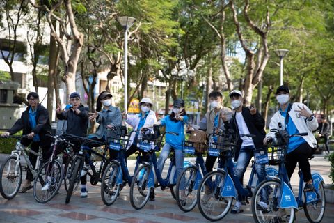 Hành trình đạp xe tìm hiểu văn hoá, lịch sử và sự phát triển kinh tế xã hội Thành phố Hải Phòng của sinh viên HPU