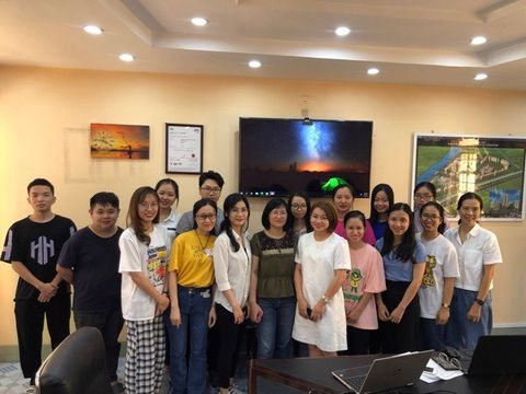 Sinh viên khoa Ngoại ngữ tích cực tham gia nghiên cứu khoa học