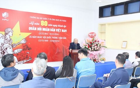 Hội Cựu chiến binh Trường Đại học Quản lý và Công nghệ Hải Phòng tổ chức gặp mặt Kỷ niệm 80 năm Thành lập Quân đội Nhân dân Việt Nam