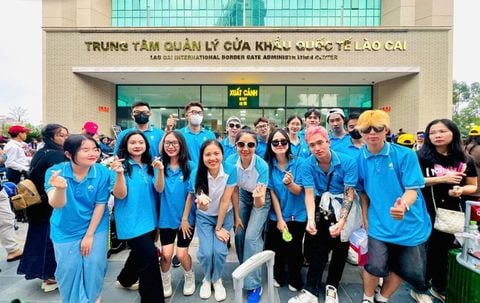 Những trải nghiệm đầy mới mẻ của sinh viên khoa Du lịch tại Châu Hồng Hà – Trung Quốc