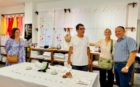 Đừng Từ Bỏ Ước Mơ Chỉ Vì Không Có Tiếng Vỗ Tay