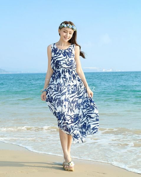 Váy đi biển màu trắng trẻ trung ( mẫu mới ) - Lyna Maxi