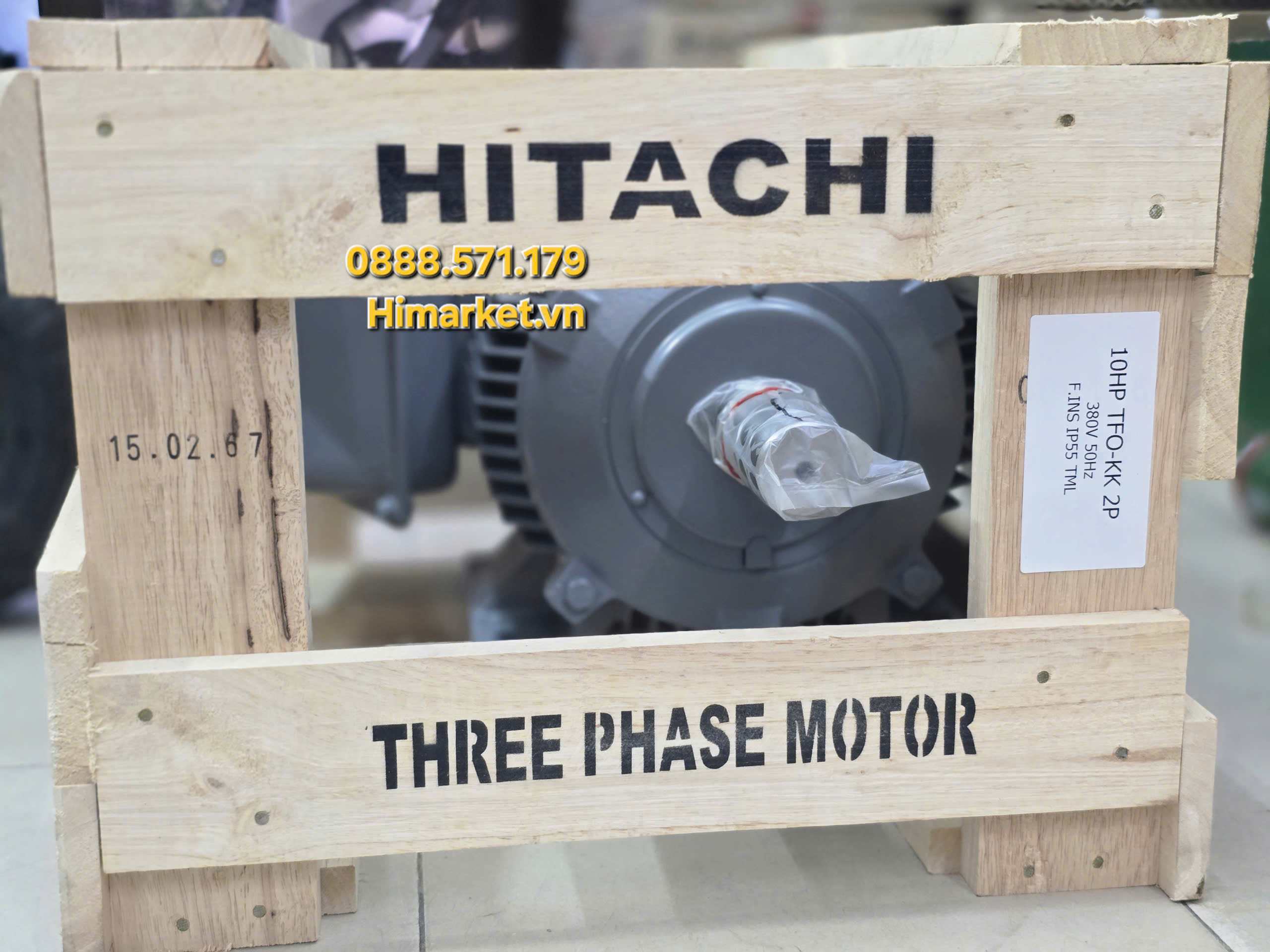 Nhãn thông số kỹ thuật trên motor Hitachi TFO-K