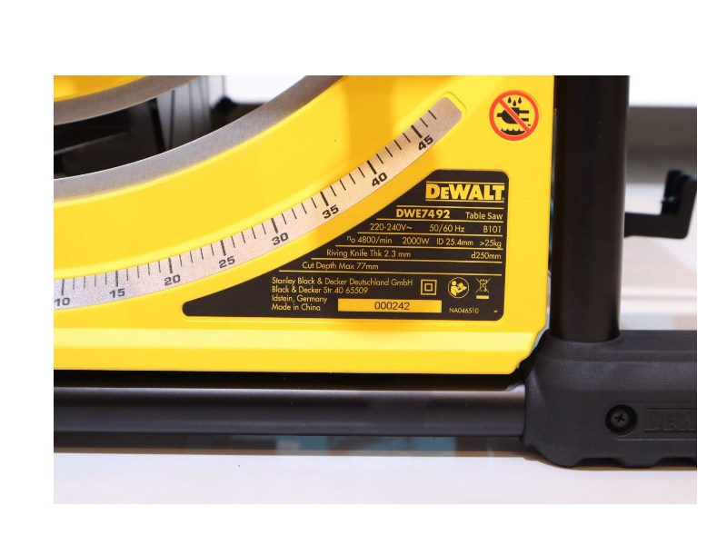 Máy Cưa Để Bàn Dewalt DWE7492-B1 Thông Số Kỹ Thuật