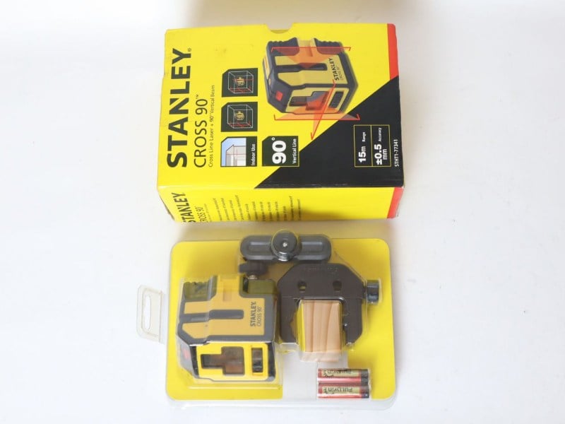 Thông số kỹ thuật máy cân mực laser Stanley STHT1-77341