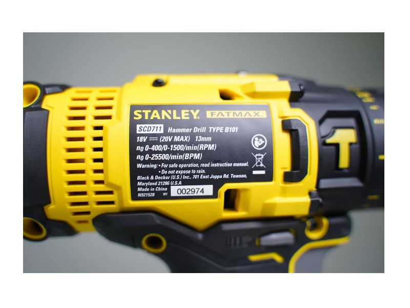 Bộ máy khoan Stanley SCD711D2K-B1 đầy đủ phụ kiện