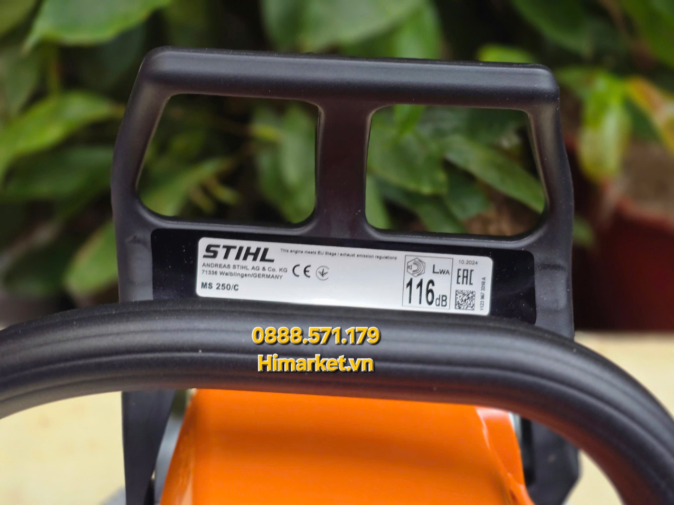 Góc nhìn khác của máy cưa xích STIHL MS-250