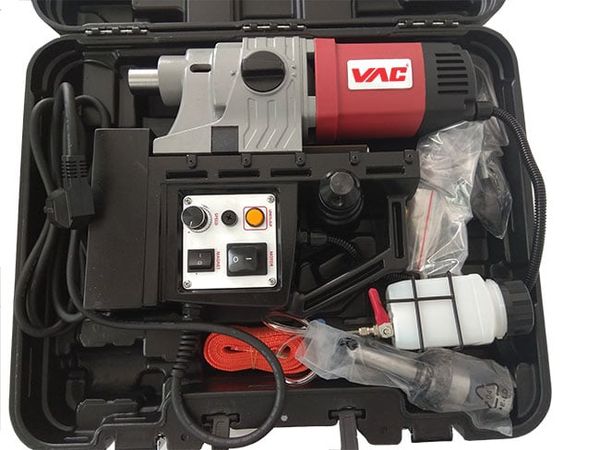 may-khoan-tu-45mm-co-taro-vac-va1511