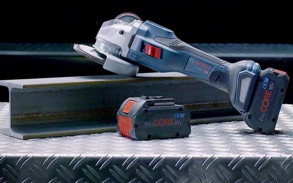 may-mai-goc-dung-pin-18v-bosch-gws-18v-15-sc-solo