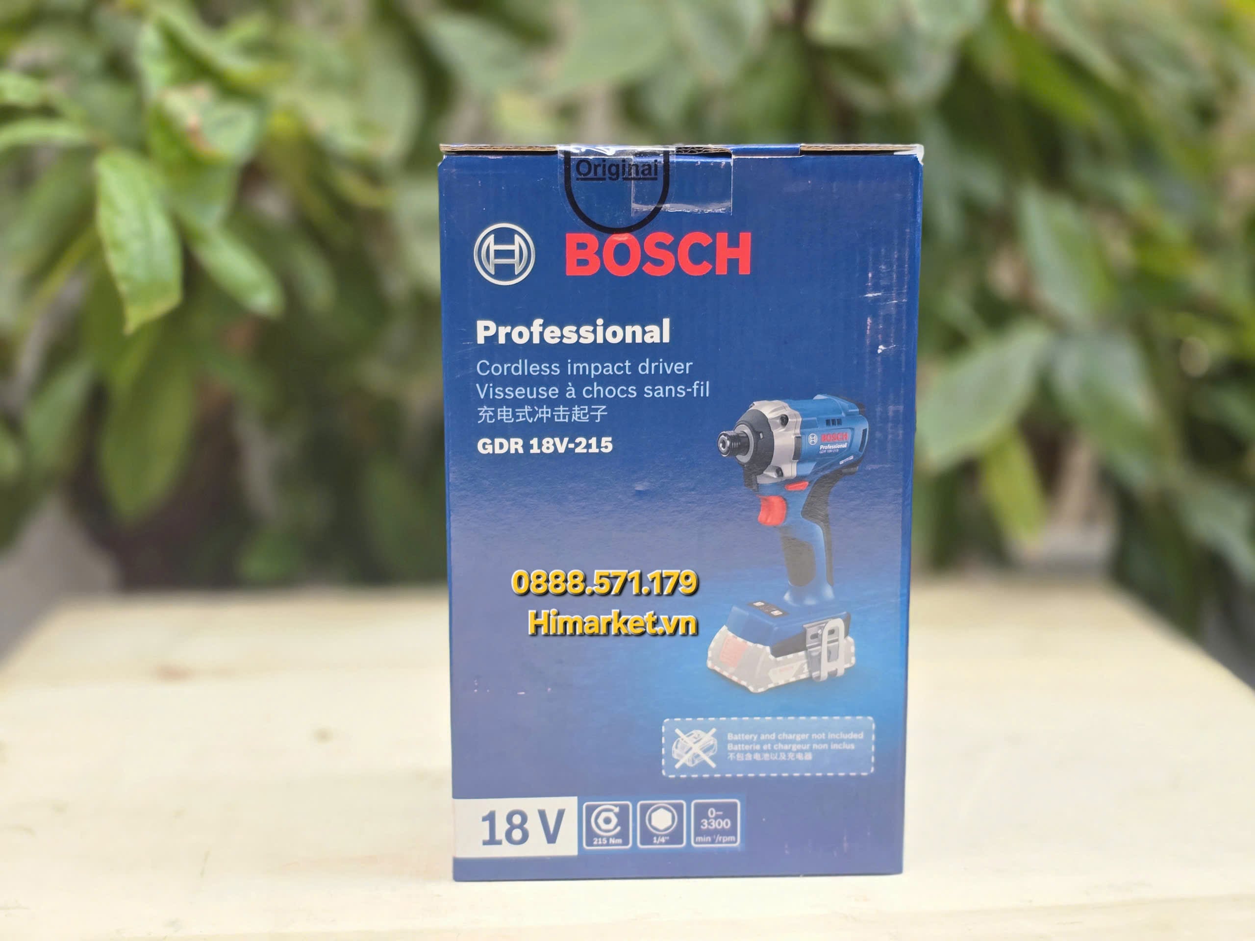 Cận cảnh các chi tiết trên thân máy