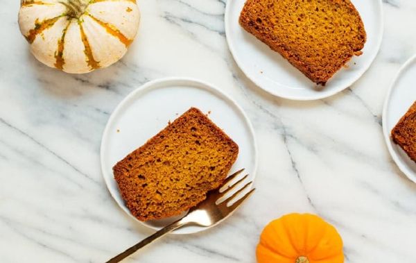 Cách làm bánh mì bí đỏ thơm ngon và lành mạnh tại nhà