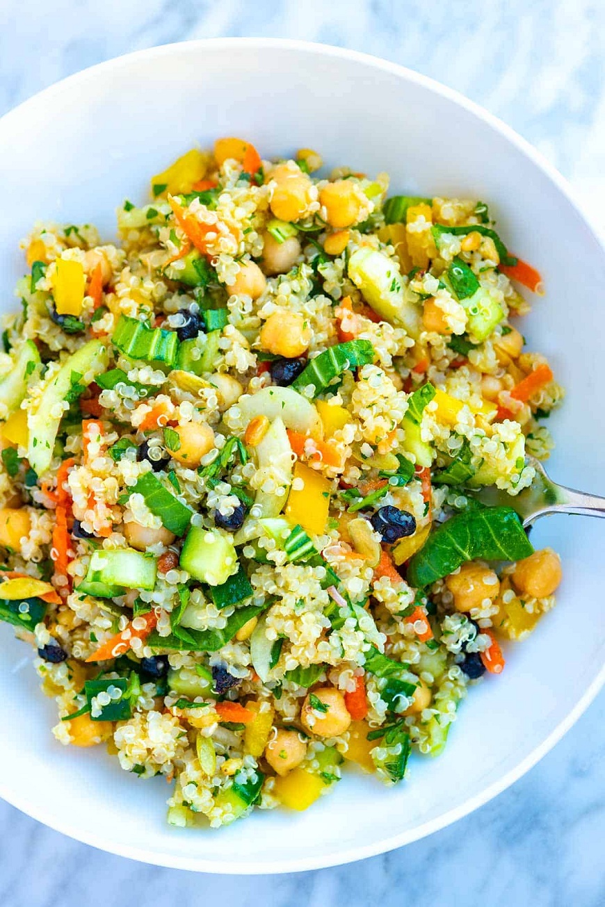 cach lam salad quinoa 