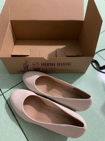 Bảo quản giày trong hộp