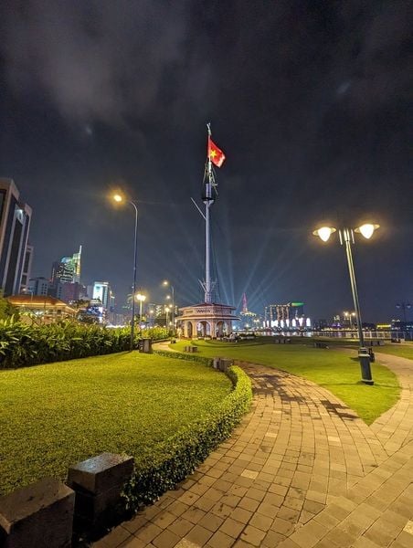 Cột cờ Thủ Ngũ