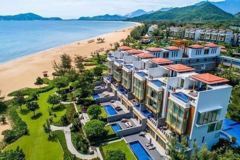 Du lịch biển Lăng Cô