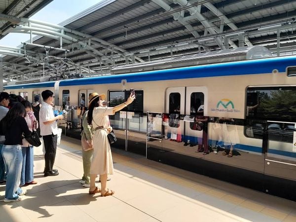 Ga đại học Quốc Gia