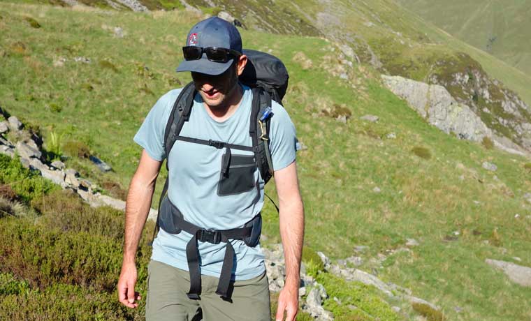 Quần áo đi trekking cho nam nữ- Những bí quyết không thể bỏ qua