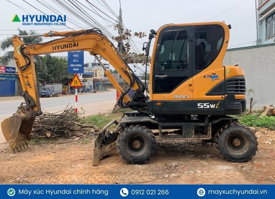 máy xúc 400 triệu