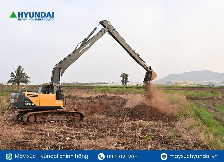 máy xúc cần dài