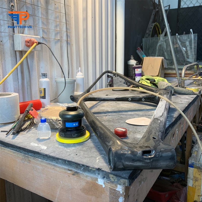 Nên sử dụng máy chà nhám hơi hay máy chà nhám điện
