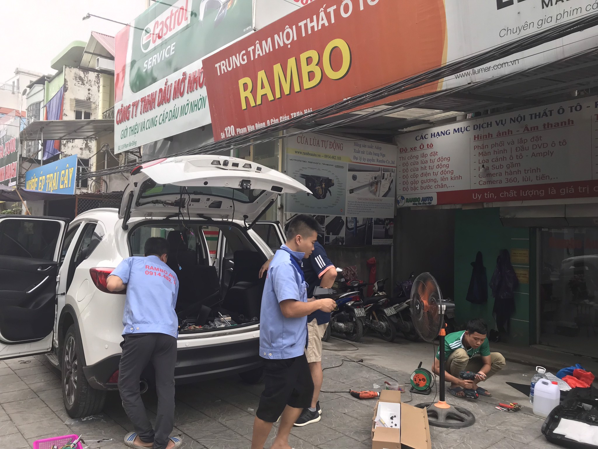 Rambo Auto - Địa chỉ độ cốp đóng mở điện các loại xe chuyên nghiệp ở Hà Nội