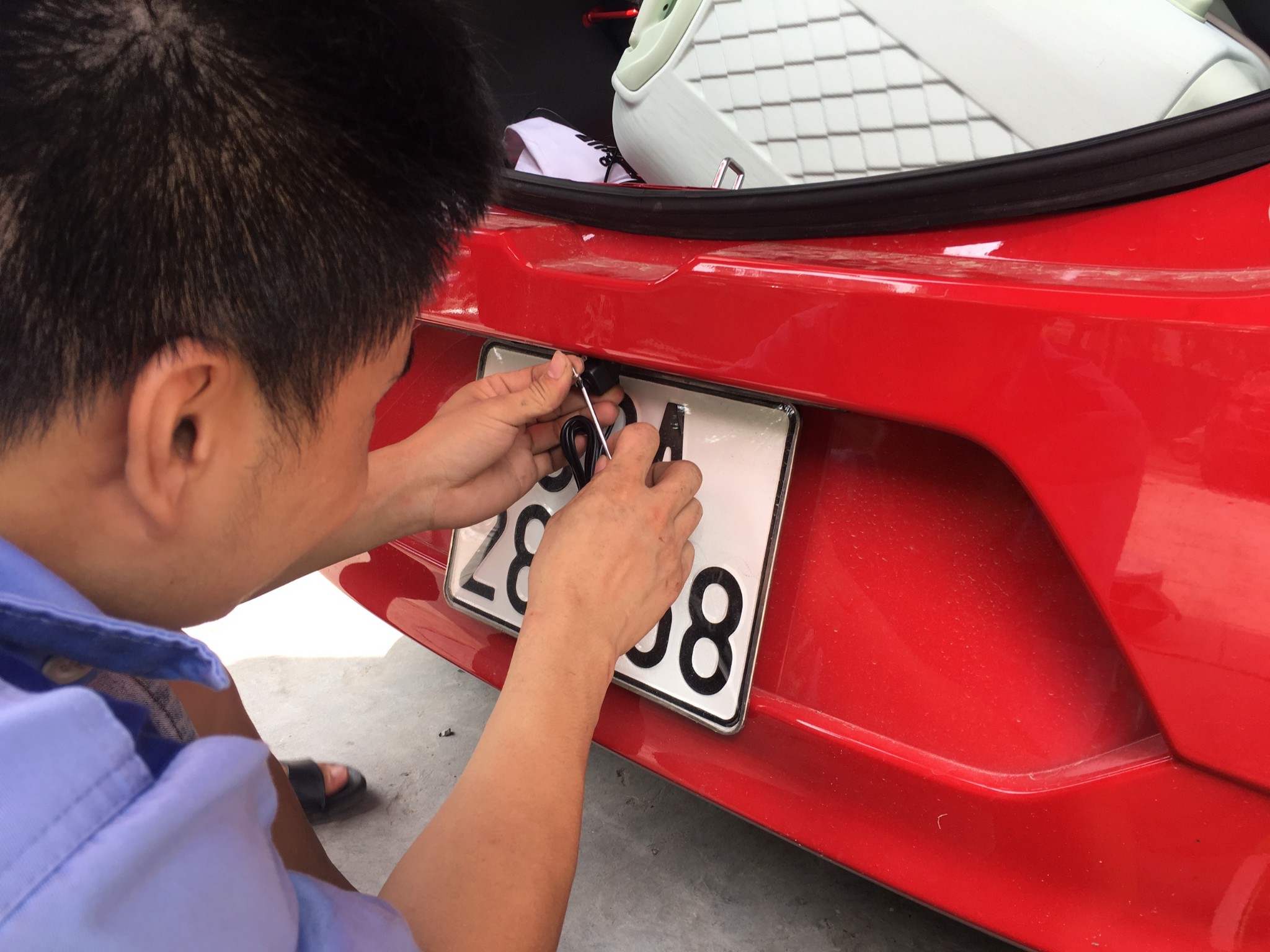 Cách lắp đặt camera 360 cho ô tô