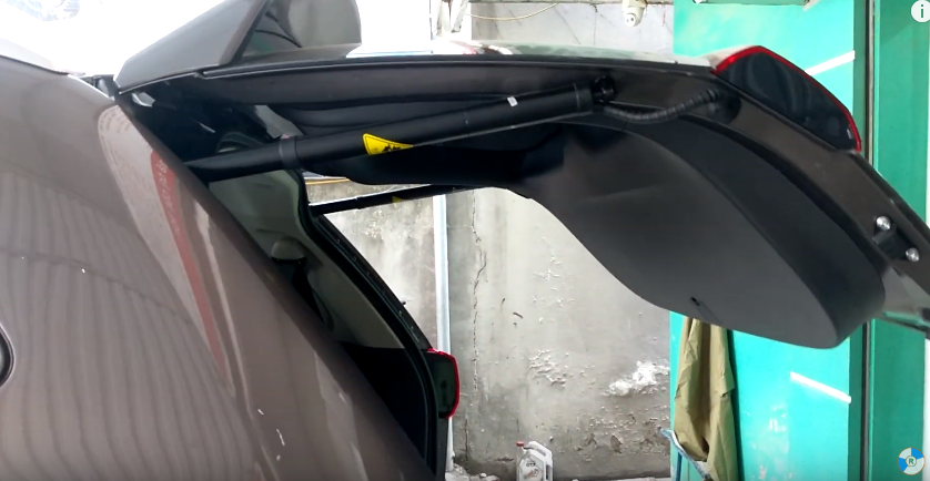 Lắp đồ chơi phụ kiện xe Outlander 2019 tại Hà Nội - TP,HCM