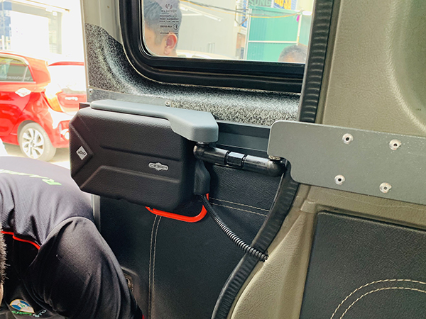 Cửa Điện Xe 16 Chỗ Mercedes Sprinter Tốt Nhất 2021 || Rambo Auto ✅