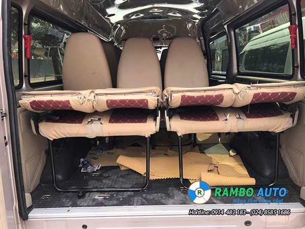 Độ gập hàng ghế cuối xe 16 ford Transit đẹp ở Hà Nội