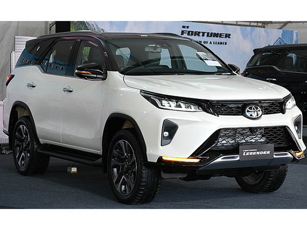 Cốp điện Toyota Fortuner 2021 máy dầu - Sự đột phá và khác biệt